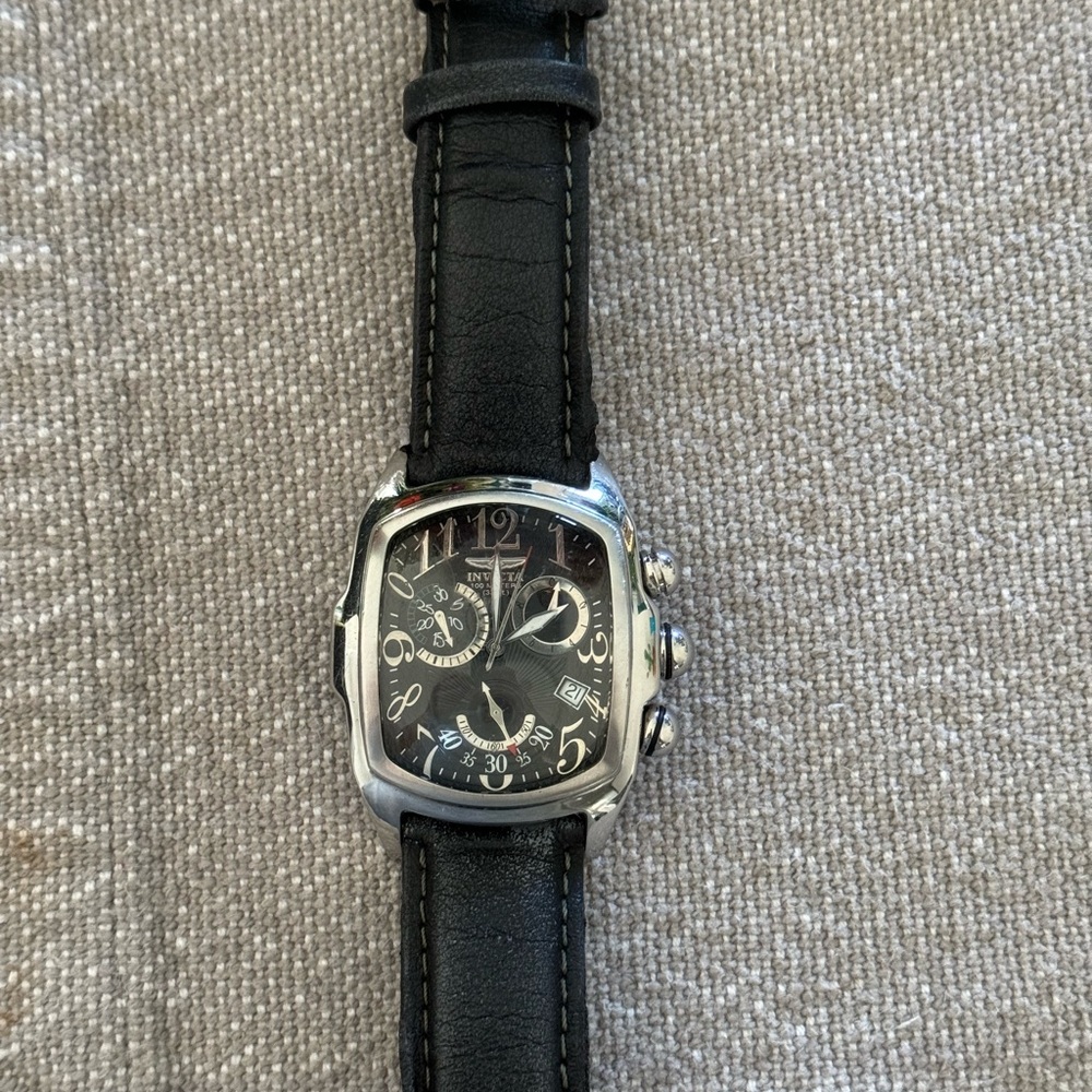 Invicta Men’s Watch 100 Meters Swiss Chronograph 2094